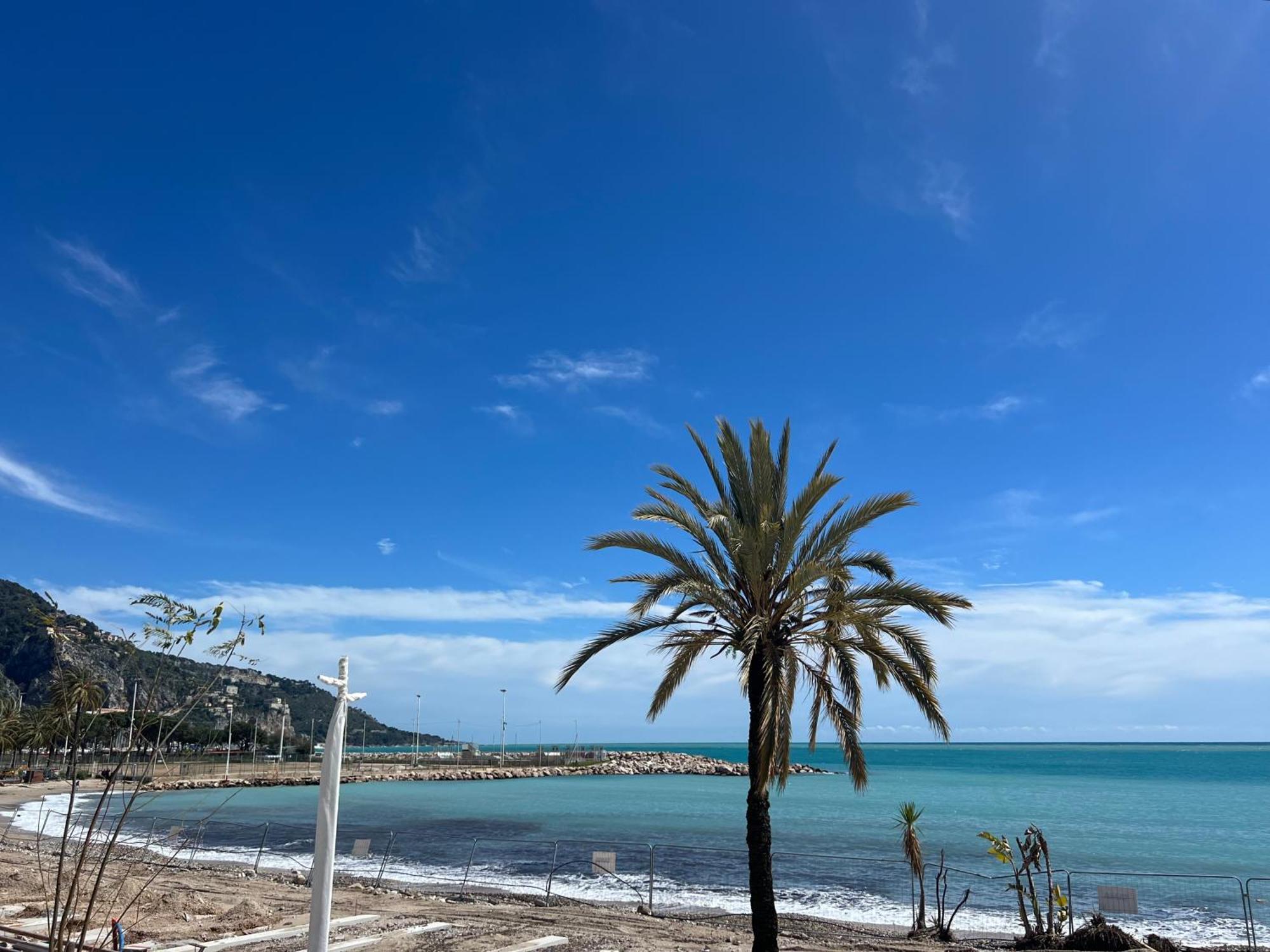Residence Mona Lisa Bord De Mer Menton Eksteriør bilde